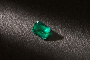 Gioielli con smeraldo